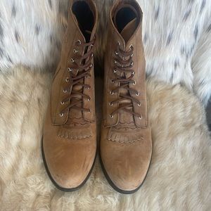 Ariat genuine leather boots. Size 10/11. Great condition